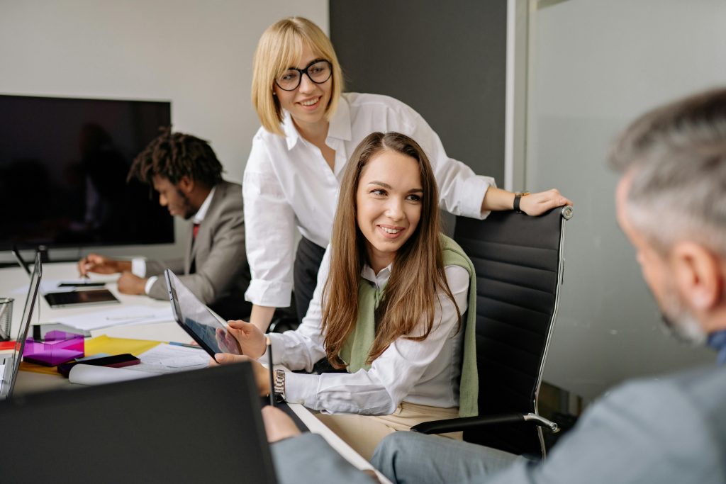Coaching professionnel individuel ou d'équipe, cohésion, communication, dirigeant, Intelligence Emotionnelle, Leader, leadership positif, Management, manager,